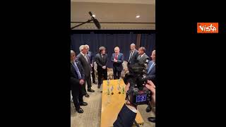 L’abbraccio tra il Presidente argentino Milei e il Primo Ministro israeliano Netanyahu. Mio amico