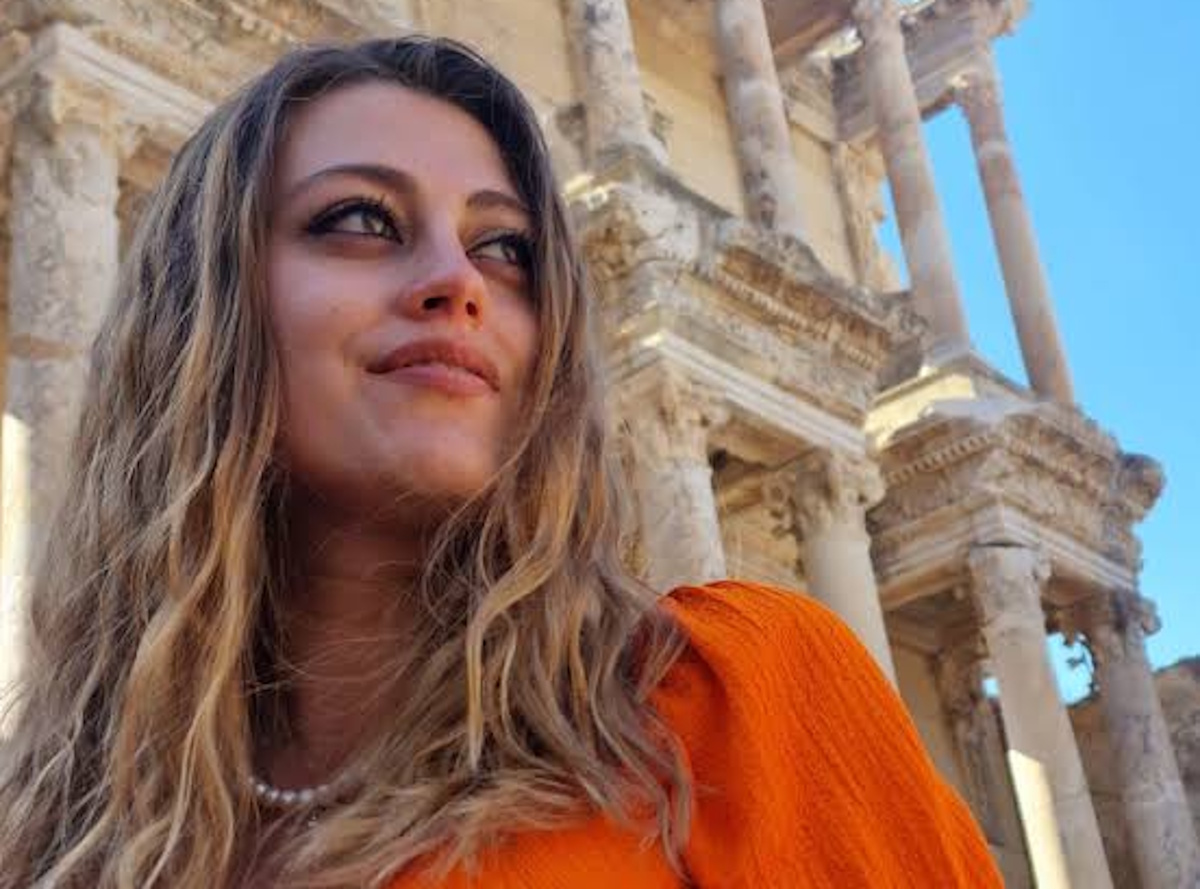 Sara Memisha, morta a 31 anni pochi giorni dopo il matrimonio: chi era e perché tutti la cercano online Sara Memisha, morta a 31 anni pochi giorni dopo il matrimonio: chi era e perché tutti la cercano online
