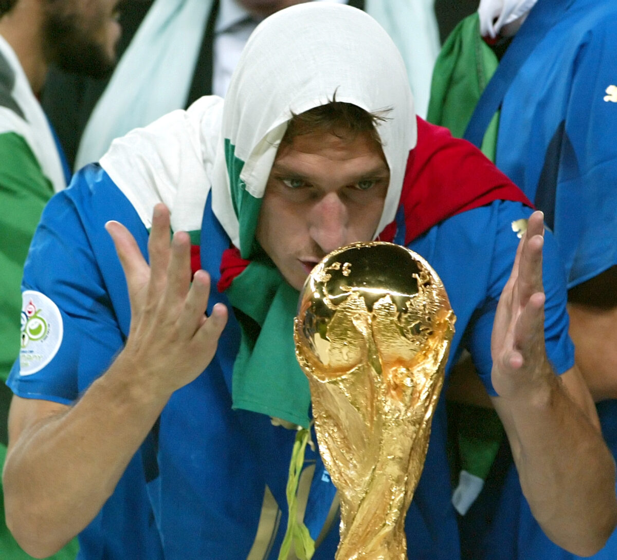 Buon compleanno, Totti: dal cucchiaio al Mondiale, 50 sfumature del Re di Roma