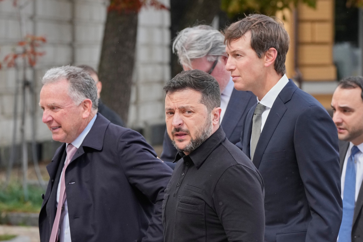 Ucraina, Zelensky: “Iniziati i negoziati con Witkoff e Kushner, serve una pace dignitosa” Ucraina, Zelensky: “Iniziati i negoziati con Witkoff e Kushner, serve una pace dignitosa”