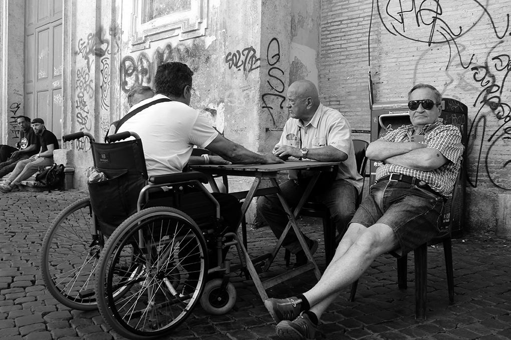 Trastevere mostra la sua vera anima nella collettiva di fotografia curata da Alessandro Lisci Trastevere mostra la sua vera anima nella collettiva di fotografia curata da Alessandro Lisci