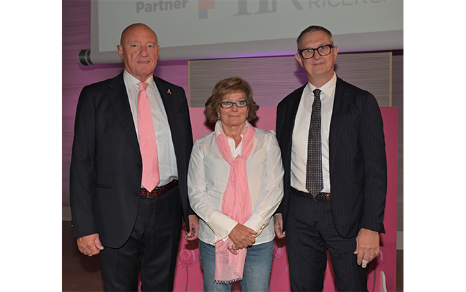 Gerry Scotti riceve un riconoscimento da protagonista con Sorrisi in Rosa e IULM