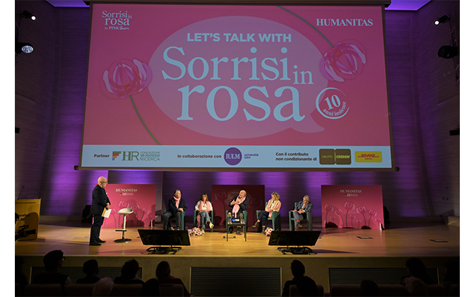 Gerry Scotti riceve un riconoscimento da protagonista con Sorrisi in Rosa e IULM