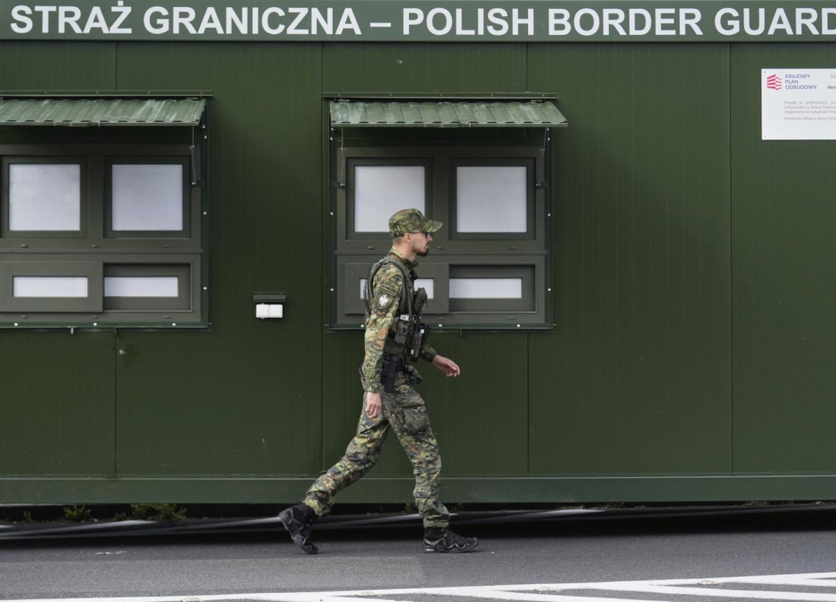 Polonia sotto choc, un 15enne a scuola accoltella a morte una donna: ci sono anche due feriti Polonia sotto choc, un 15enne a scuola accoltella a morte una donna: ci sono anche due feriti