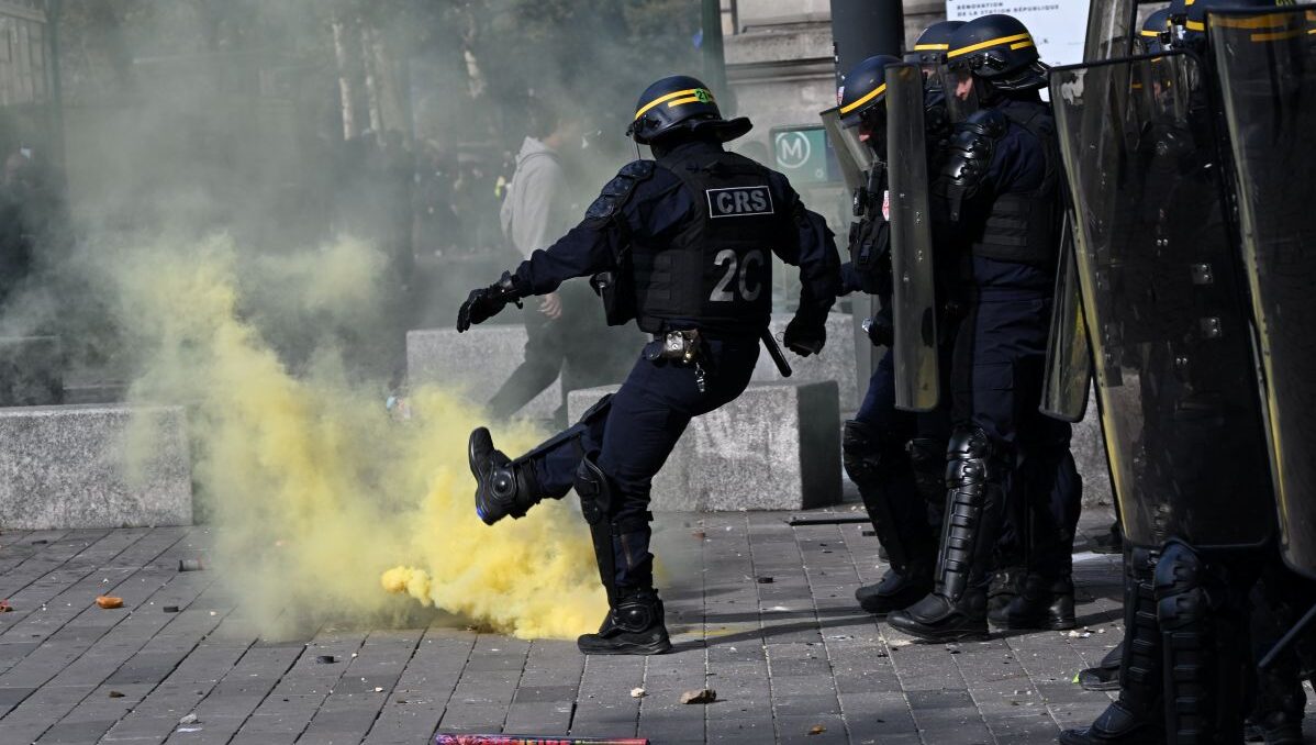 Le due tempeste che bruciano l’Europa, caro vita e guerra scuotono il patto sociale Le due tempeste che bruciano l’Europa, caro vita e guerra scuotono il patto sociale