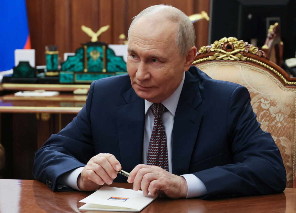 Putin: “La Russia non prepara una guerra contro l’Europa”. Poi fissa i paletti per arrivare a una tregua: “Il Donbass…” Putin: “La Russia non prepara una guerra contro l’Europa”. Poi fissa i paletti per arrivare a una tregua: “Il Donbass…”