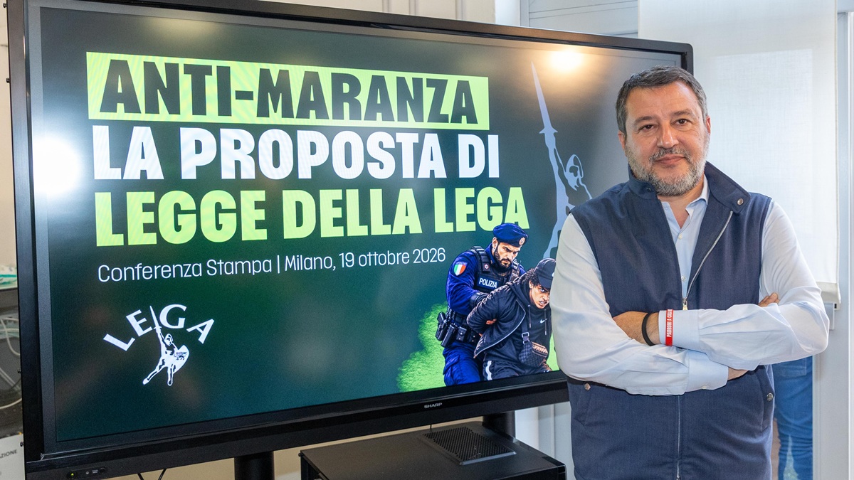 Guerriglia a Milano, Salvini: “Qualcuno cercava il morto. Solo dieci in carcere? E’ un problema”. La Lega rilancia la stretta anti-maranza Guerriglia a Milano, Salvini: “Qualcuno cercava il morto. Solo dieci in carcere? E’ un problema”. La Lega rilancia la stretta anti-maranza