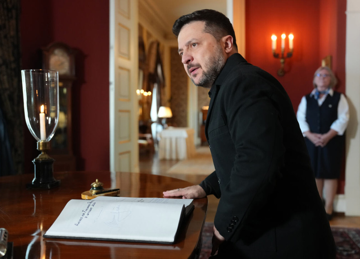 Ucraina, Zelenski: “La Russia vuole negoziare un’architettura di sicurezza in Europa ma senza l’Europa. Ecco come” Ucraina, Zelenski: “La Russia vuole negoziare un’architettura di sicurezza in Europa ma senza l’Europa. Ecco come”