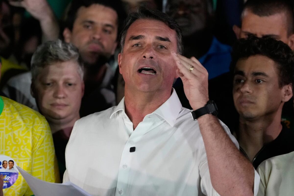 Elezioni in Brasile, Bolsonaro: “Cambiate le regole del gioco nel mezzo della partita, non riconosco la vittoria di Lula”- VIDEO Elezioni in Brasile, Bolsonaro: “Cambiate le regole del gioco nel mezzo della partita, non riconosco la vittoria di Lula”- VIDEO