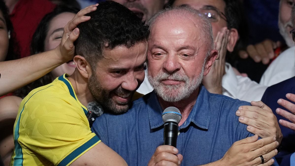 Chi è Janones, il mago dei social che ha fatto rivincere Lula Chi è Janones, il mago dei social che ha fatto rivincere Lula