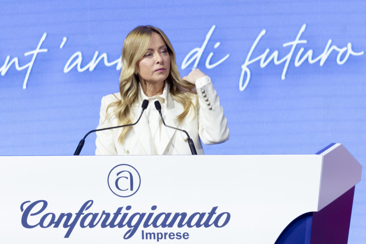 Artigianato, arriva la riforma in Cdm. Meloni: “Meno burocrazia, nuove regole per le imprese e aumento dei salari per i giovani”