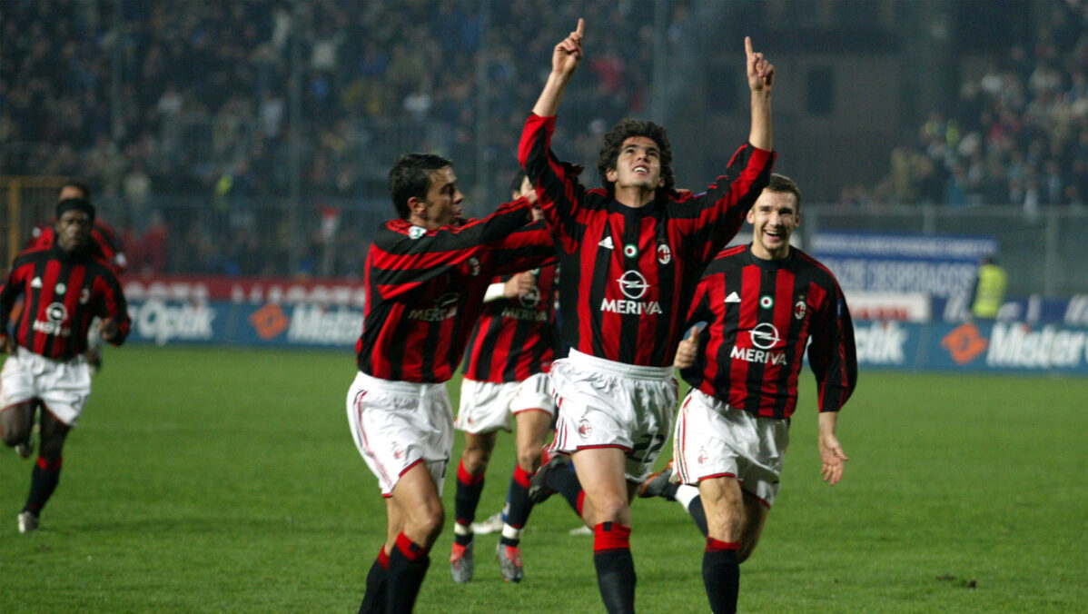 Milan, ritorno al passato sulle maglie? Adidas può riprendersi i rossoneri: quanta nostalgia per i tifosi – FOTO Milan, ritorno al passato sulle maglie? Adidas può riprendersi i rossoneri: quanta nostalgia per i tifosi – FOTO
