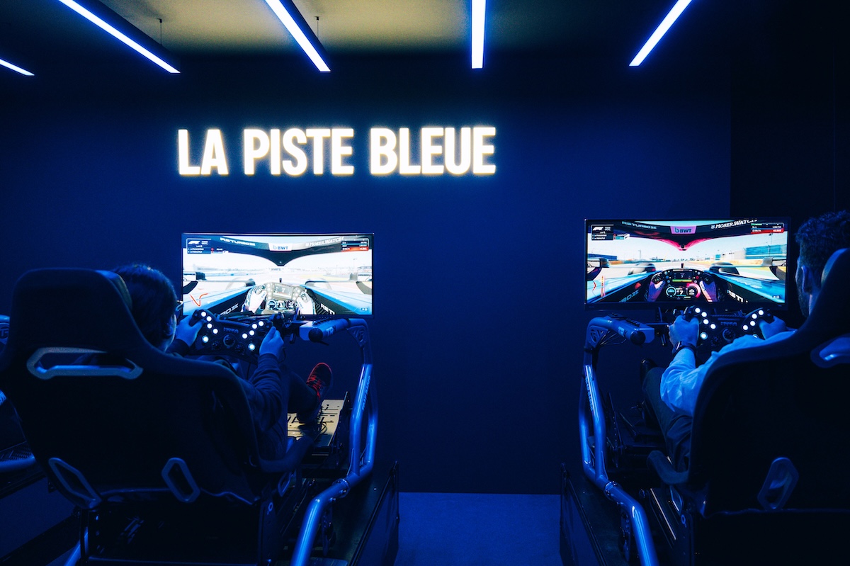 Alpine A110 2027, prime forme a Parigi: cosa cambia con l’elettrico Alpine A110 2027, prime forme a Parigi: cosa cambia con l’elettrico