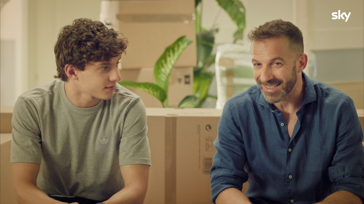 Sky Wifi e Sky TV: al via il nuovo episodio della campagna con Kimi Antonelli e Alessandro Del Piero Sky Wifi e Sky TV: al via il nuovo episodio della campagna con Kimi Antonelli e Alessandro Del Piero