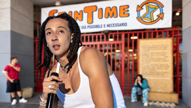 Ghali difende Spin Time a Roma: «Grazie a chi lo tiene vivo». E sulle proteste di Milano: «Ascoltate i giovani»