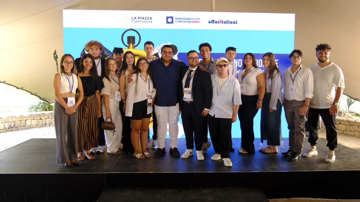 Manovra, cedolare secca all’1% per gli under 35: Gioventù Nazionale rivendica la proposta sugli affitti lanciata a La Piazza di Affaritaliani Manovra, cedolare secca all’1% per gli under 35: Gioventù Nazionale rivendica la proposta sugli affitti lanciata a La Piazza di Affaritaliani