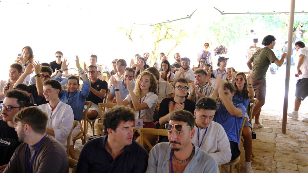Manovra, cedolare secca all’1% per gli under 35: Gioventù Nazionale rivendica la proposta sugli affitti lanciata a La Piazza di Affaritaliani Manovra, cedolare secca all’1% per gli under 35: Gioventù Nazionale rivendica la proposta sugli affitti lanciata a La Piazza di Affaritaliani