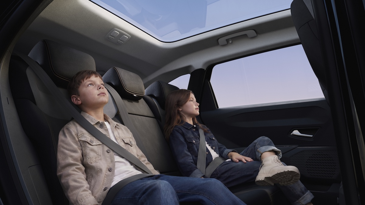Nuova Dacia Striker ordinabile in Italia: ibrida, GPL e 4×4 Nuova Dacia Striker ordinabile in Italia: ibrida, GPL e 4×4