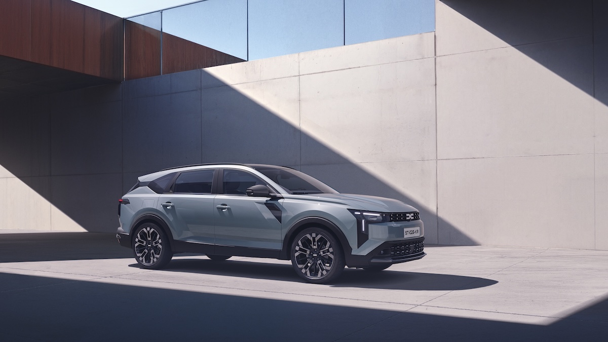 Nuova Dacia Striker ordinabile in Italia: ibrida, GPL e 4×4 Nuova Dacia Striker ordinabile in Italia: ibrida, GPL e 4×4