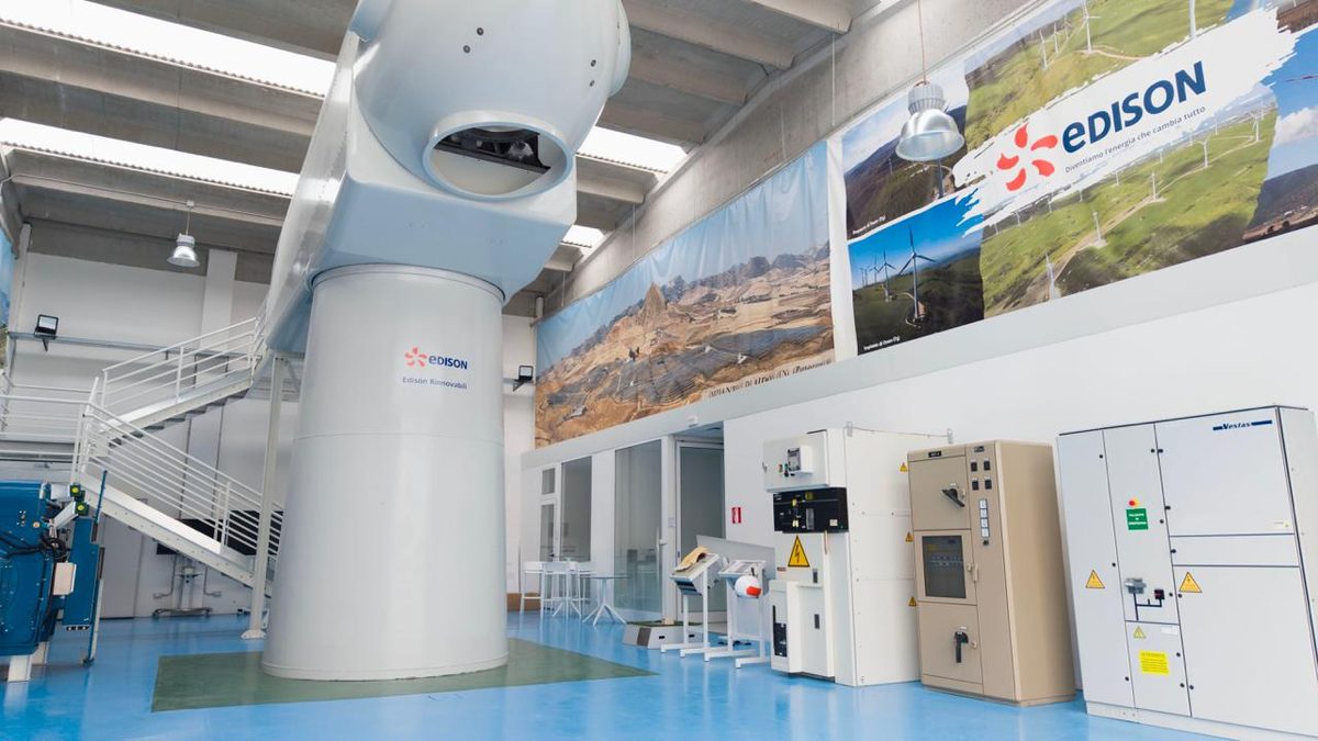 Edison, a Foggia il nuovo Training Center per formare tecnici delle energie rinnovabili Edison, a Foggia il nuovo Training Center per formare tecnici delle energie rinnovabili