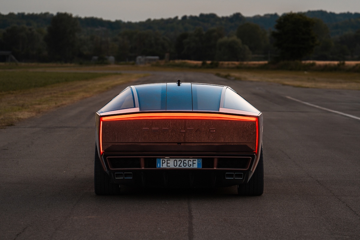 Fabrizio Giugiaro svela la Peralta D, one-off in rame per Carlos Peralta