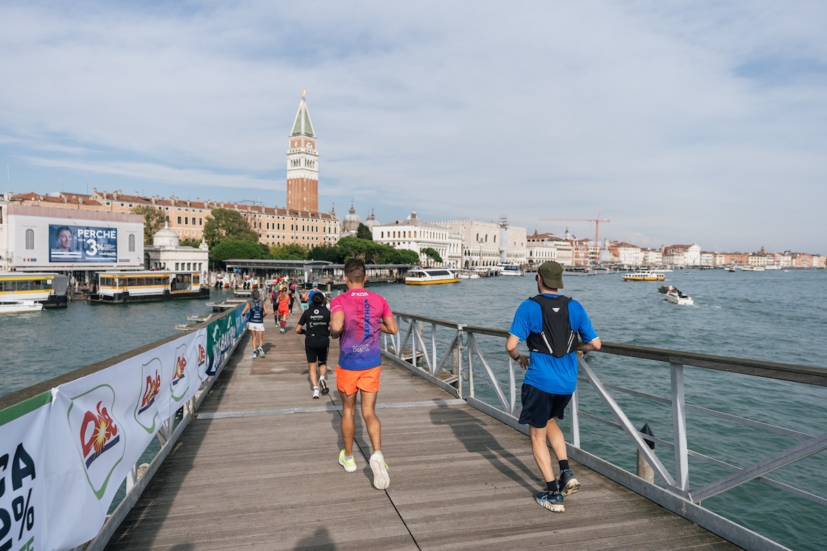 Hyundai e Venicemarathon: mobilità elettrica al fianco di 23mila runner Hyundai e Venicemarathon: mobilità elettrica al fianco di 23mila runner