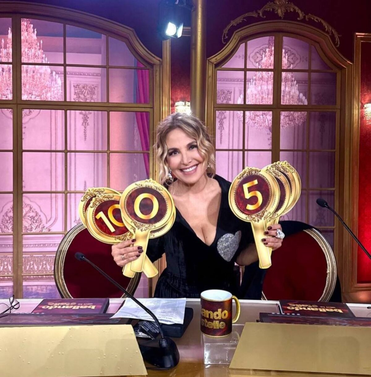 Ballando con le Stelle 2026, Monica Guerritore conquista la seconda puntata del 10 ottobre Ballando con le Stelle 2026, Monica Guerritore conquista la seconda puntata del 10 ottobre