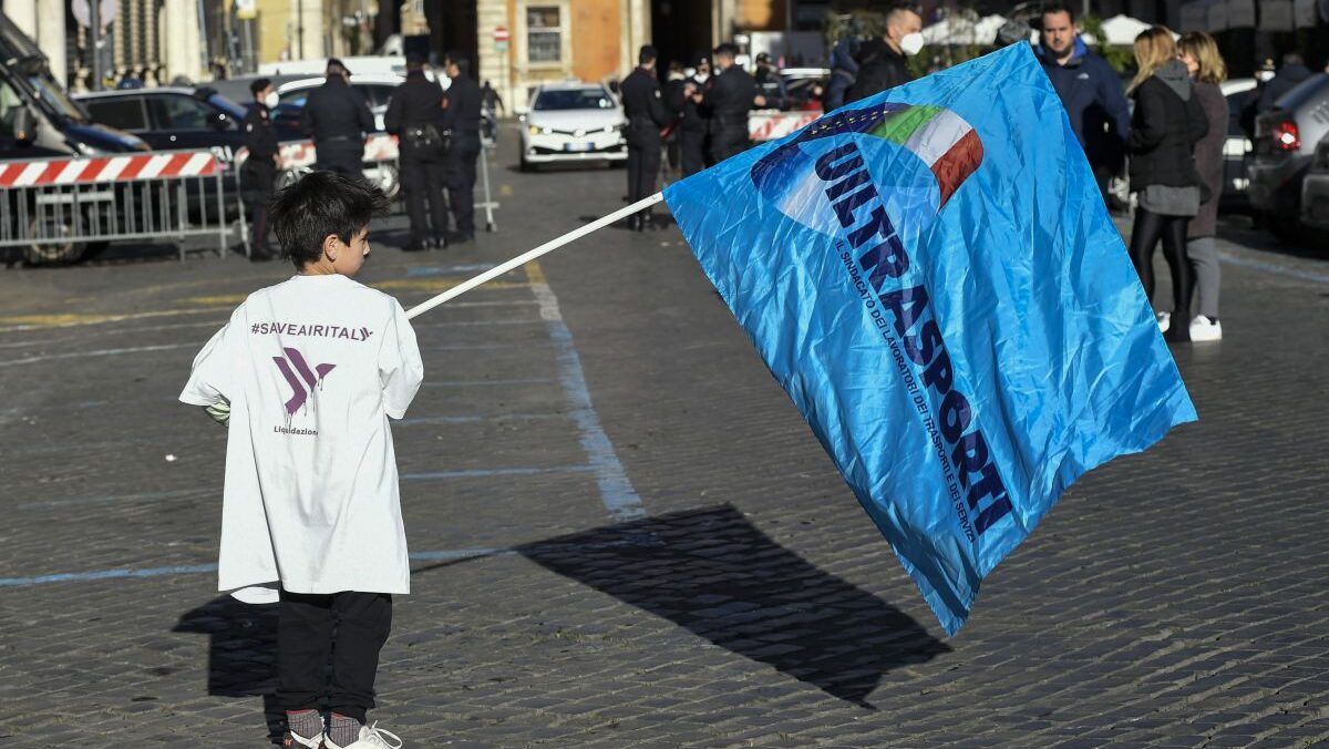 Enav, la Uil canta vittoria ma lo sciopero si ferma al 7,8%: i lavoratori voltano le spalle alla protesta Enav, la Uil canta vittoria ma lo sciopero si ferma al 7,8%: i lavoratori voltano le spalle alla protesta