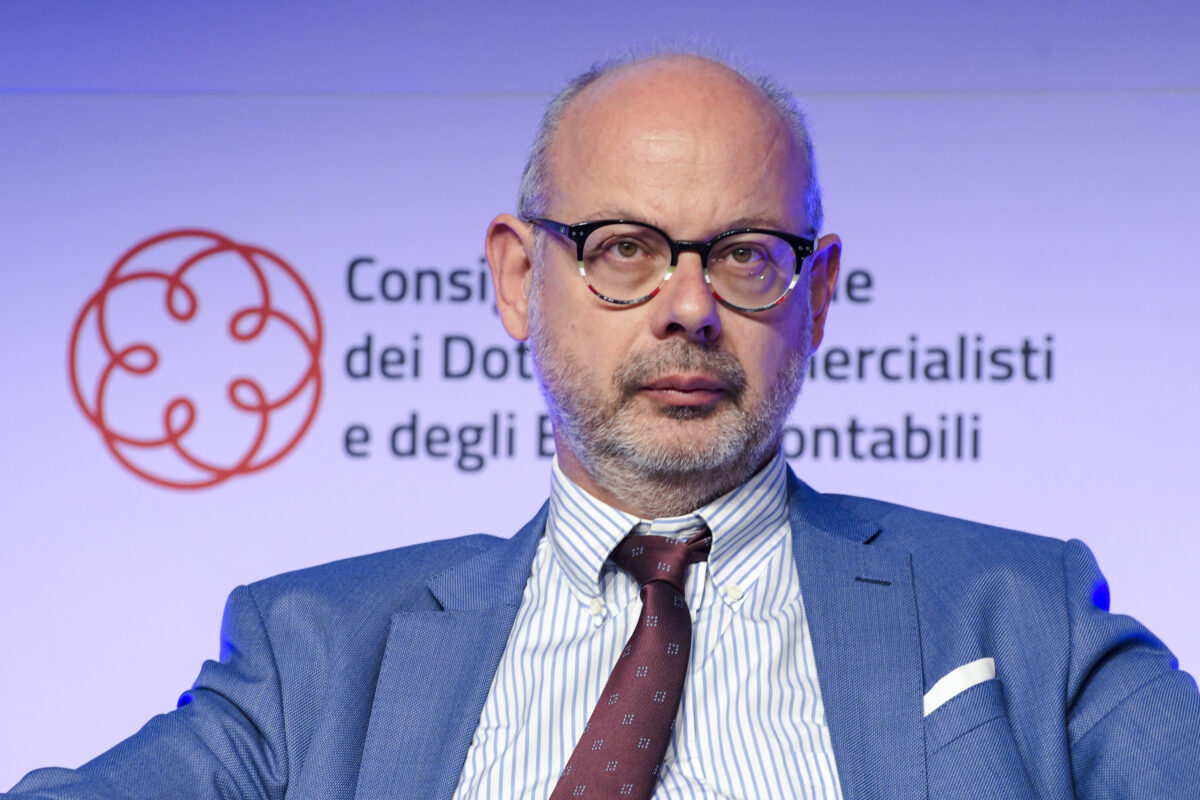 Riforma dei Commercialisti, scintille nel centrodestra. De Bertoldi (Lcd-Lega): “No al colpo di mano”. Cosa sta succedendo Riforma dei Commercialisti, scintille nel centrodestra. De Bertoldi (Lcd-Lega): “No al colpo di mano”. Cosa sta succedendo