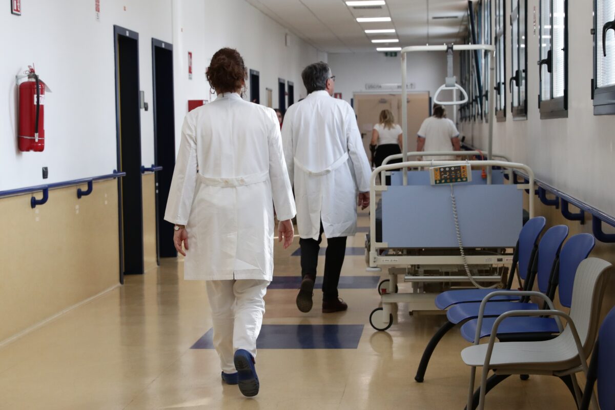 Salute mentale, 8 milioni di persone in sofferenza ma la rete di cura non regge. Giovani a rischio, sui social 138mila post dedicati al tema Salute mentale, 8 milioni di persone in sofferenza ma la rete di cura non regge. Giovani a rischio, sui social 138mila post dedicati al tema