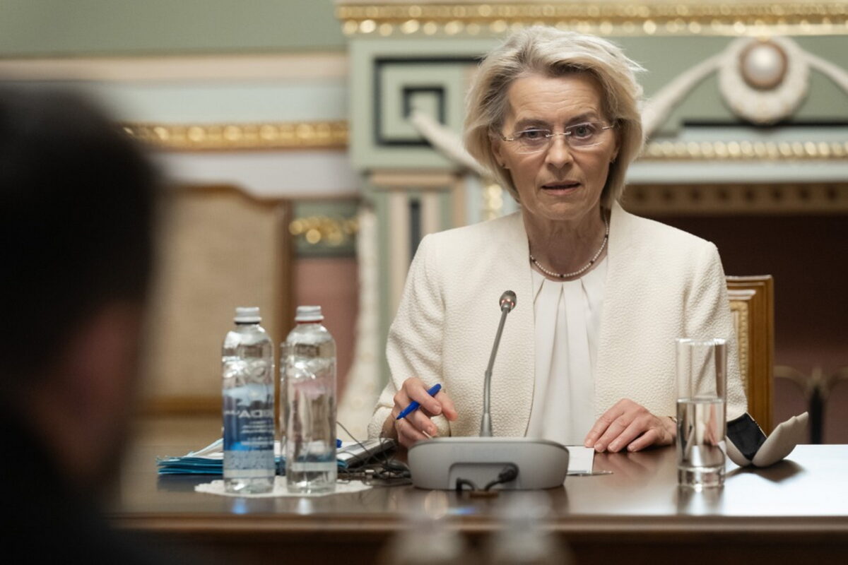 Fondi Safe, Bruxelles dà il via libera all’esborso per l’Italia: in arrivo oltre 8 miliardi di euro per gli investimenti in difesa Fondi Safe, Bruxelles dà il via libera all’esborso per l’Italia: in arrivo oltre 8 miliardi di euro per gli investimenti in difesa