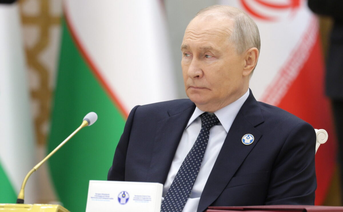 Putin, l’affondo all’Europa: “Mosca dietro le proteste? Accuse di leader deboli e incapaci” Putin, l’affondo all’Europa: “Mosca dietro le proteste? Accuse di leader deboli e incapaci”