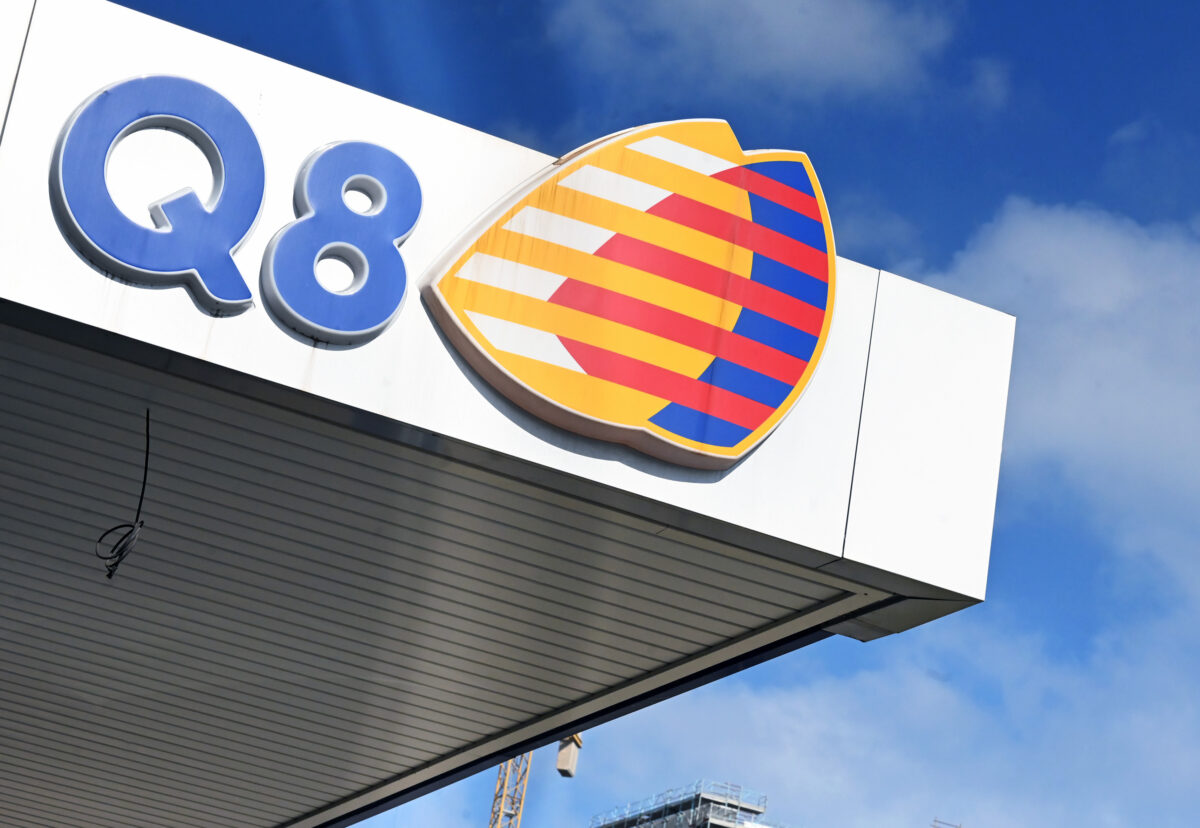 Caro carburanti, ufficiale: Q8 si allinea a Eni. Price cap a benzina e diesel fino al 31 dicembre Caro carburanti, ufficiale: Q8 si allinea a Eni. Price cap a benzina e diesel fino al 31 dicembre