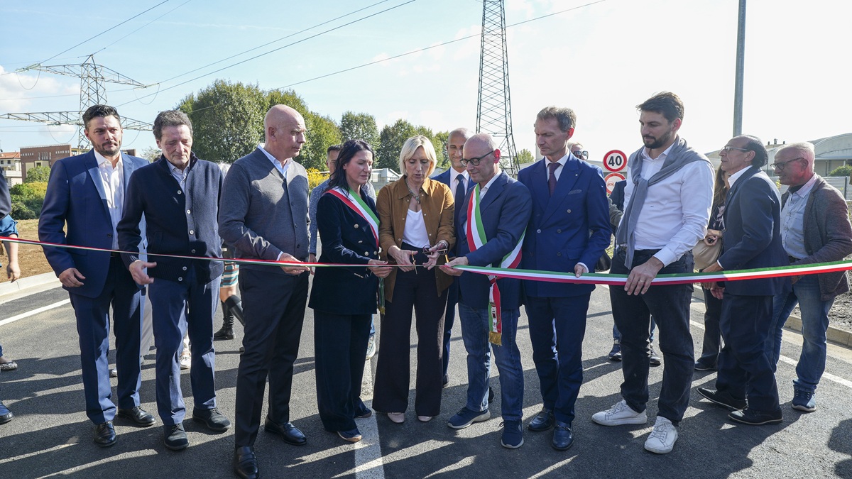 Inaugurata la nuova Tangenziale nord di Cesano Maderno, intervento da oltre 21 milioni Inaugurata la nuova Tangenziale nord di Cesano Maderno, intervento da oltre 21 milioni