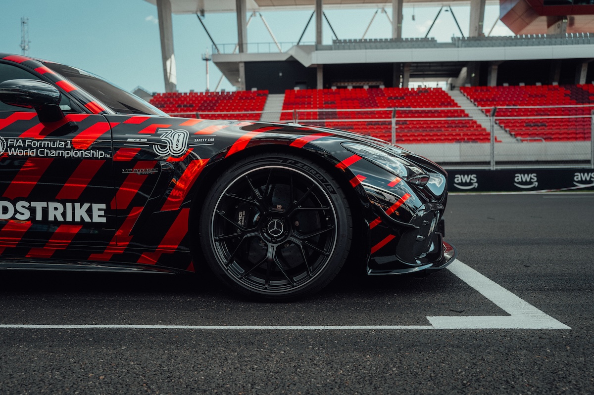 Pirelli sviluppa un nuovo P Zero R per la Safety Car di Formula 1