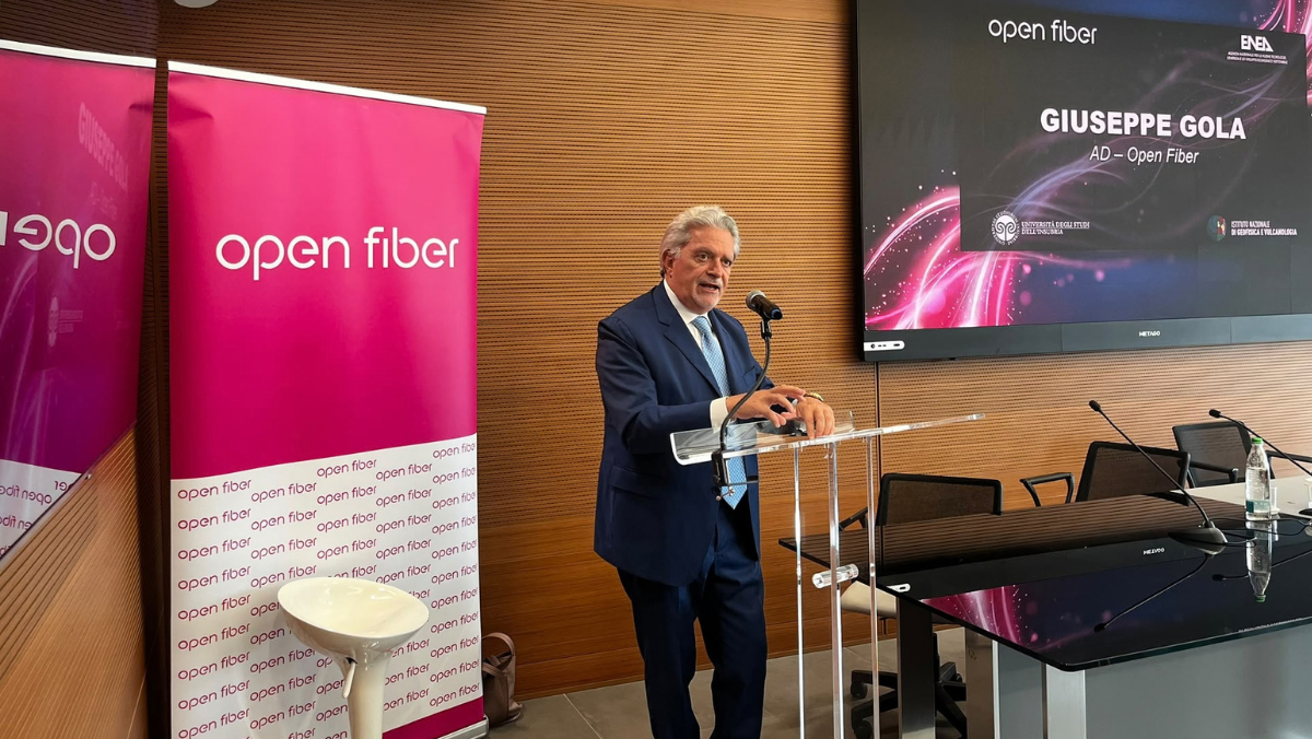 Borghi digitali sostenibili e interconnessi: così Open Fiber ed ENEA rilanciano i territori e le comunità locali Borghi digitali sostenibili e interconnessi: così Open Fiber ed ENEA rilanciano i territori e le comunità locali