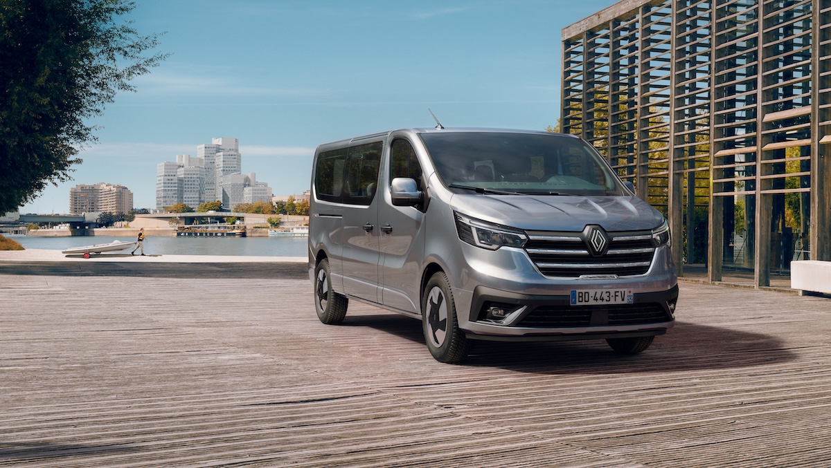 Renault Trafic si aggiorna: più comfort, sicurezza e tecnologia a bordo Renault Trafic si aggiorna: più comfort, sicurezza e tecnologia a bordo