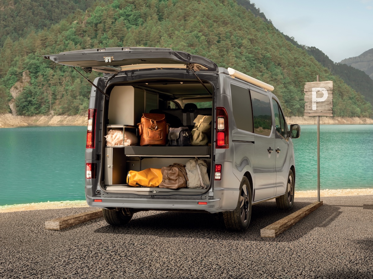 Renault Trafic si aggiorna: più comfort, sicurezza e tecnologia a bordo Renault Trafic si aggiorna: più comfort, sicurezza e tecnologia a bordo