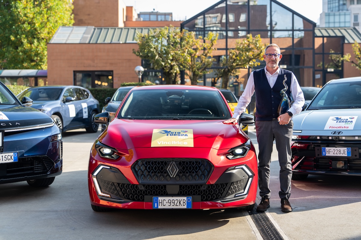 Auto Europa 2027 alla Renault Clio: benzina, GPL e full hybrid per tutti i giorni Auto Europa 2027 alla Renault Clio: benzina, GPL e full hybrid per tutti i giorni