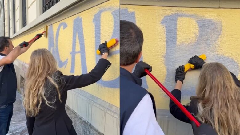 Milano, Salvini e Sardone cancellano le scritte contro le forze dell’ordine: “I sinistri imbrattano, la Lega pulisce”