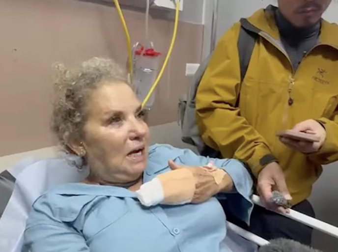 Cisgiordania, aggredita una fotoreporter del Washington Post: “Mi hanno spinta a terra e presa a calci” Cisgiordania, aggredita una fotoreporter del Washington Post: “Mi hanno spinta a terra e presa a calci”