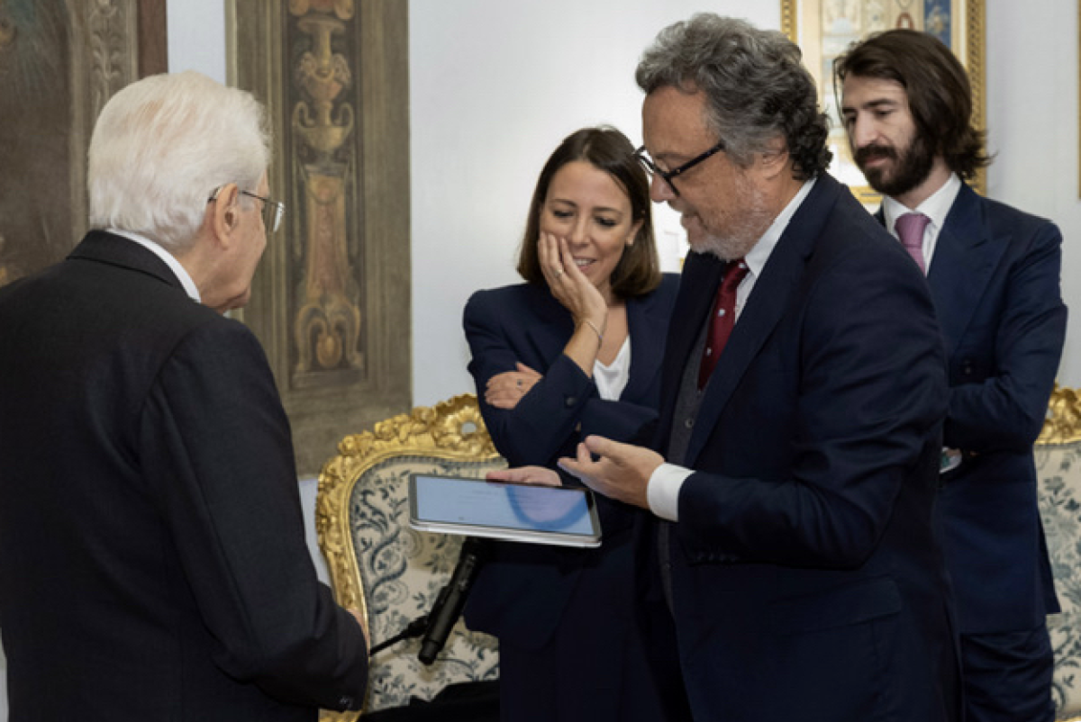 Il nuovo QN al Quirinale. Leonardo Maria Del Vecchio presenta a Mattarella Qid, l’intelligenza artificiale del gruppo