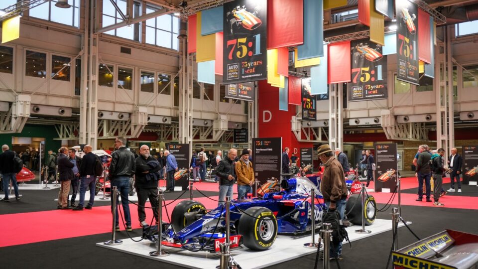 Auto e Moto d’Epoca 2026, a Bologna oltre 5.000 veicoli e le leggende di Le Mans Auto e Moto d’Epoca 2026, a Bologna oltre 5.000 veicoli e le leggende di Le Mans