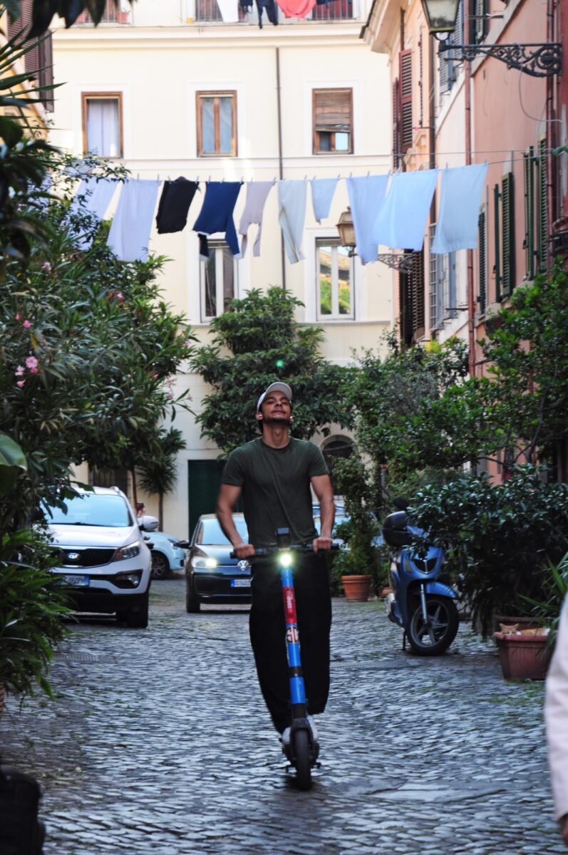 Trastevere mostra la sua vera anima nella collettiva di fotografia curata da Alessandro Lisci Trastevere mostra la sua vera anima nella collettiva di fotografia curata da Alessandro Lisci