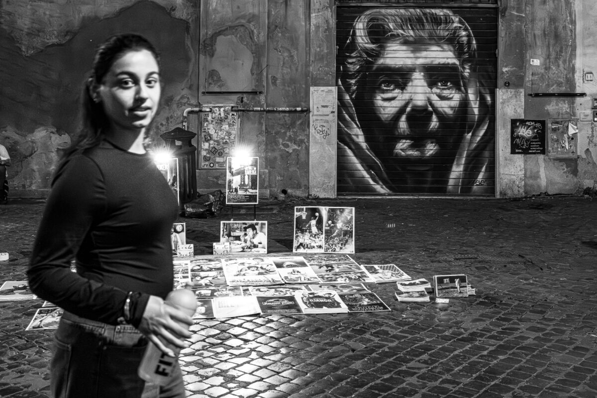 Trastevere mostra la sua vera anima nella collettiva di fotografia curata da Alessandro Lisci Trastevere mostra la sua vera anima nella collettiva di fotografia curata da Alessandro Lisci