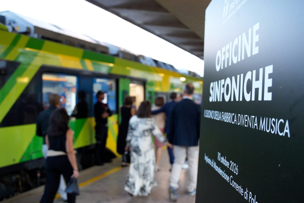 Trenitalia, quando l’officina diventa un teatro: da Palermo comincia il viaggio delle “Officine sinfoniche” Trenitalia, quando l’officina diventa un teatro: da Palermo comincia il viaggio delle “Officine sinfoniche”