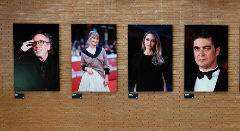 Alla Festa del Cinema il foyer si trasforma in galleria d’arte, con le foto delle star che amiamo
