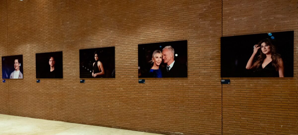 Alla Festa del Cinema il foyer si trasforma in galleria d’arte, con le foto delle star che amiamo