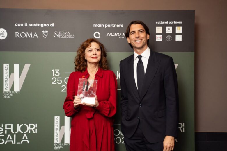 Susan Sarandon, la pasionaria di Hollywood conquista Roma. E Schlein e Conte corrono a prendersi un po’ di passerella