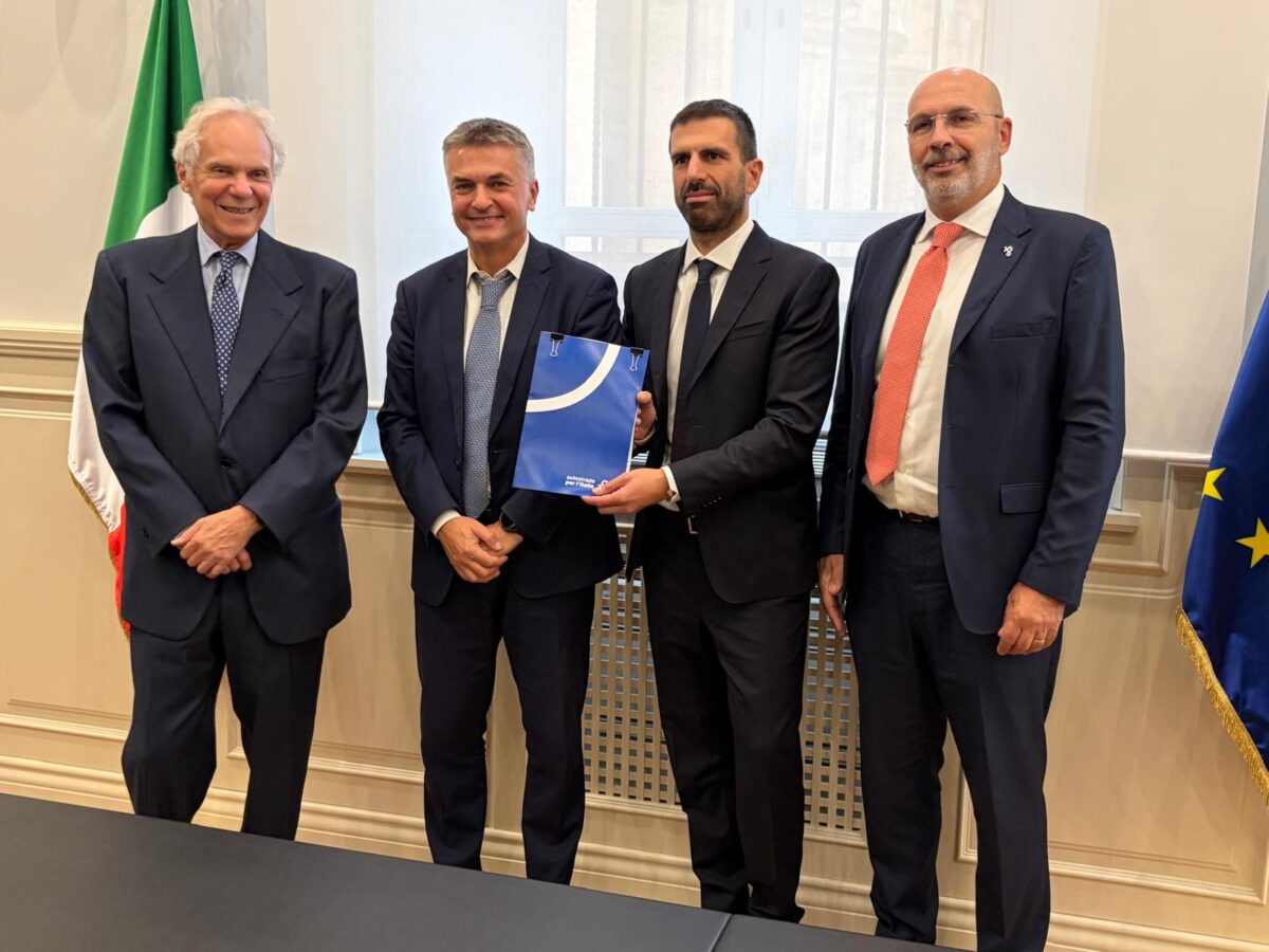 Autostrade per l’Italia firma con Webuild il contratto per il tunnel subportuale di Genova Autostrade per l’Italia firma con Webuild il contratto per il tunnel subportuale di Genova